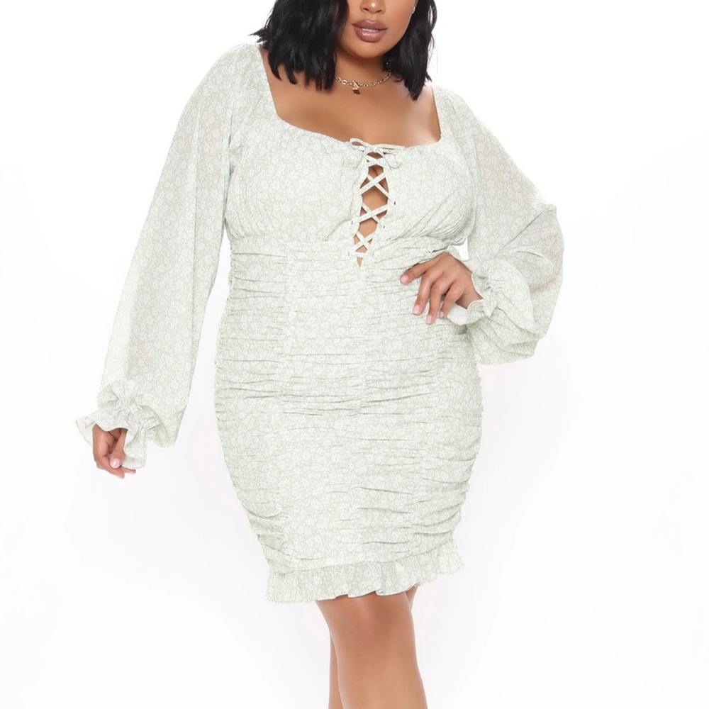 Floral long sleeve dress- NEW